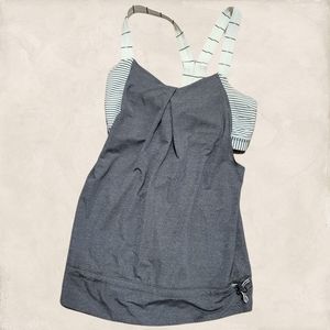 Lululemon Running and Workout Tank Top w/ Built In Bra - Size 6